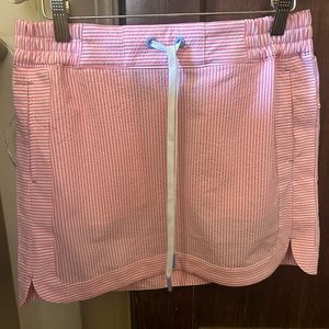 Vineyard vines skirt, worn once
